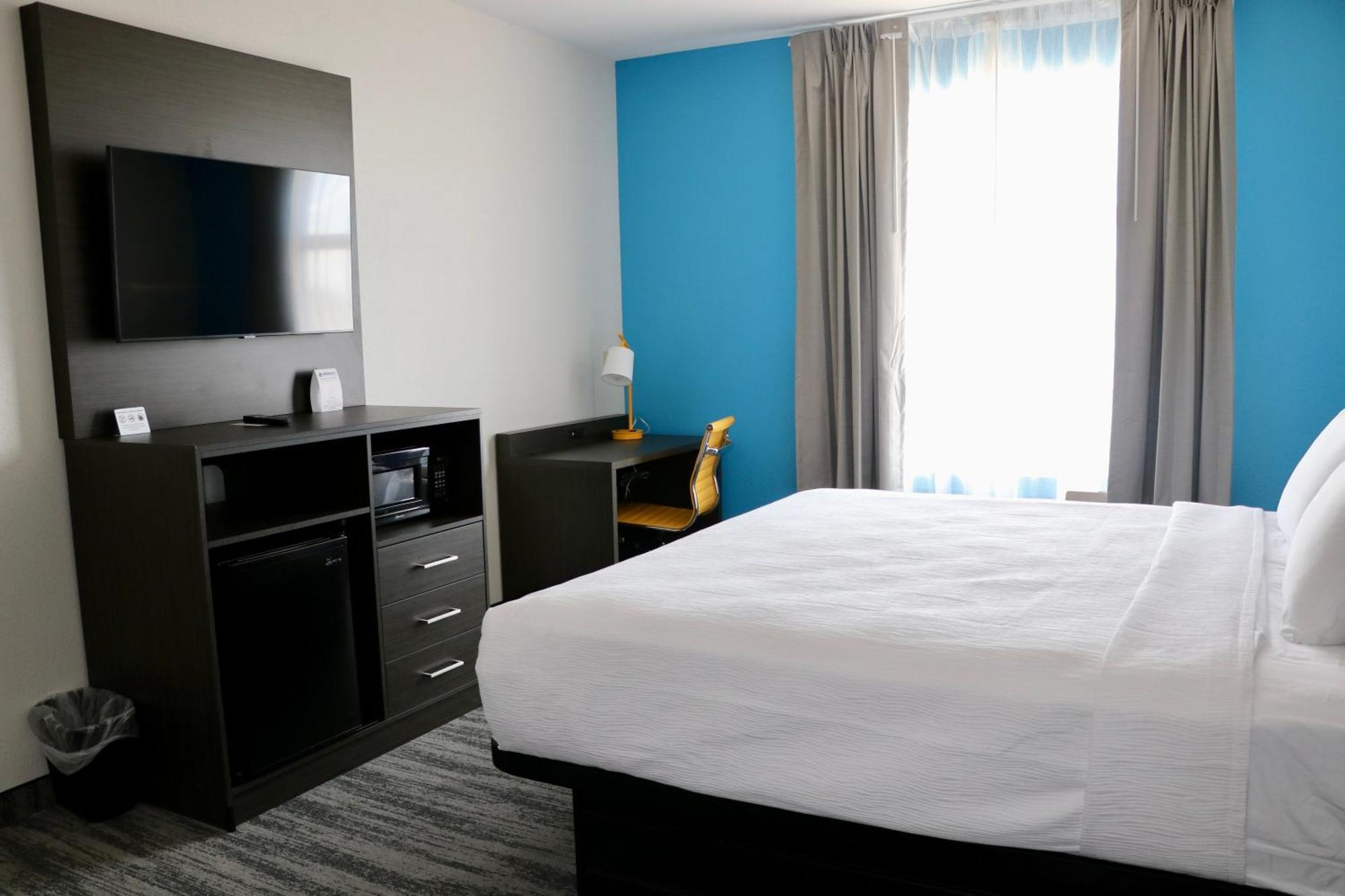 Quality Inn & Suites Buda Zewnętrze zdjęcie