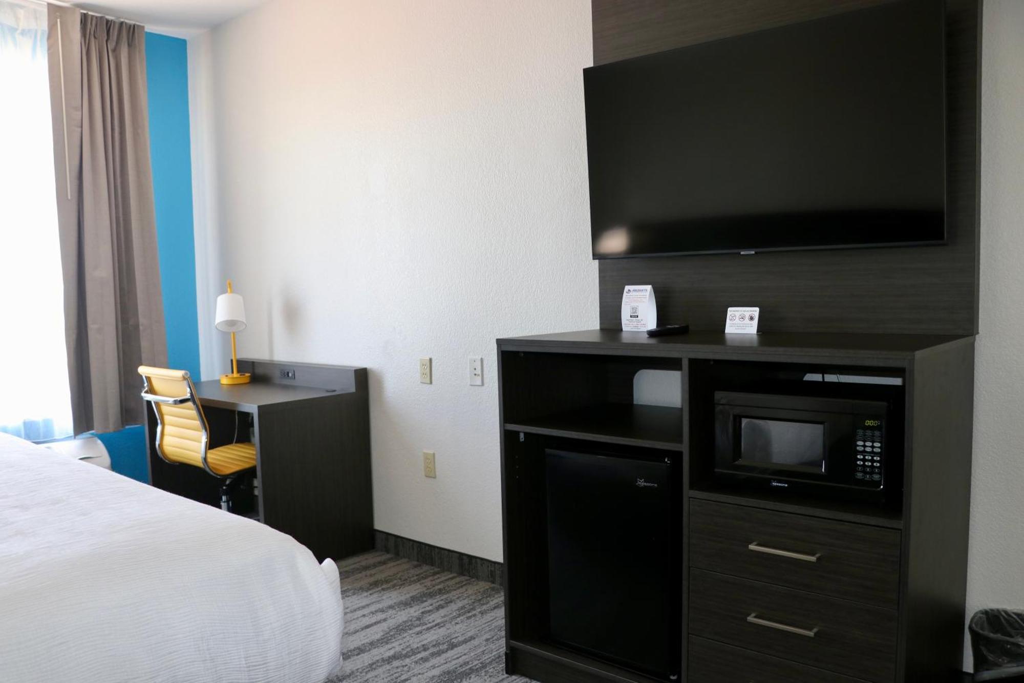 Quality Inn & Suites Buda Zewnętrze zdjęcie
