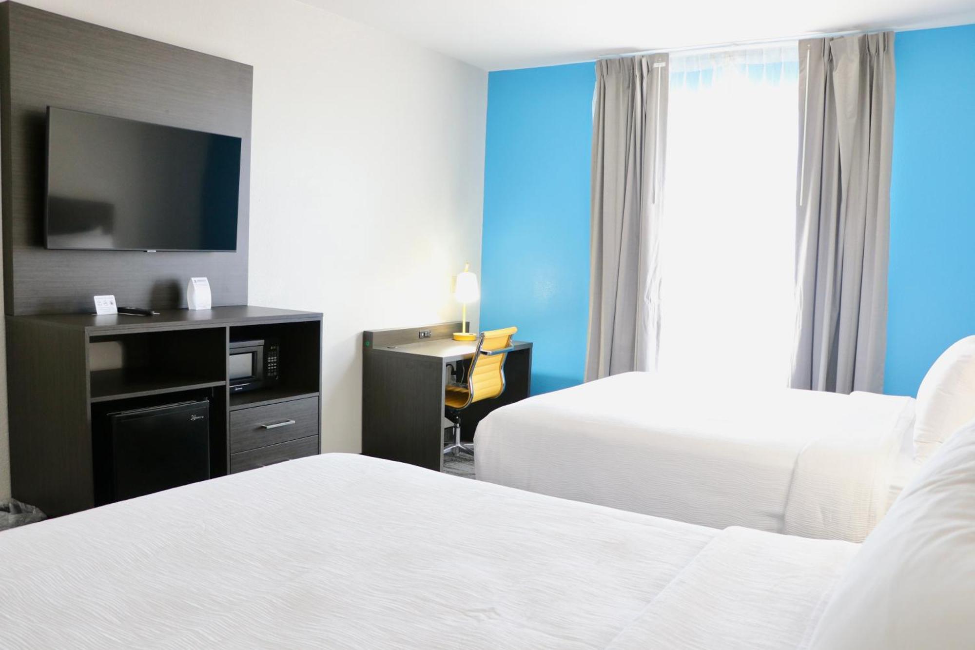 Quality Inn & Suites Buda Zewnętrze zdjęcie