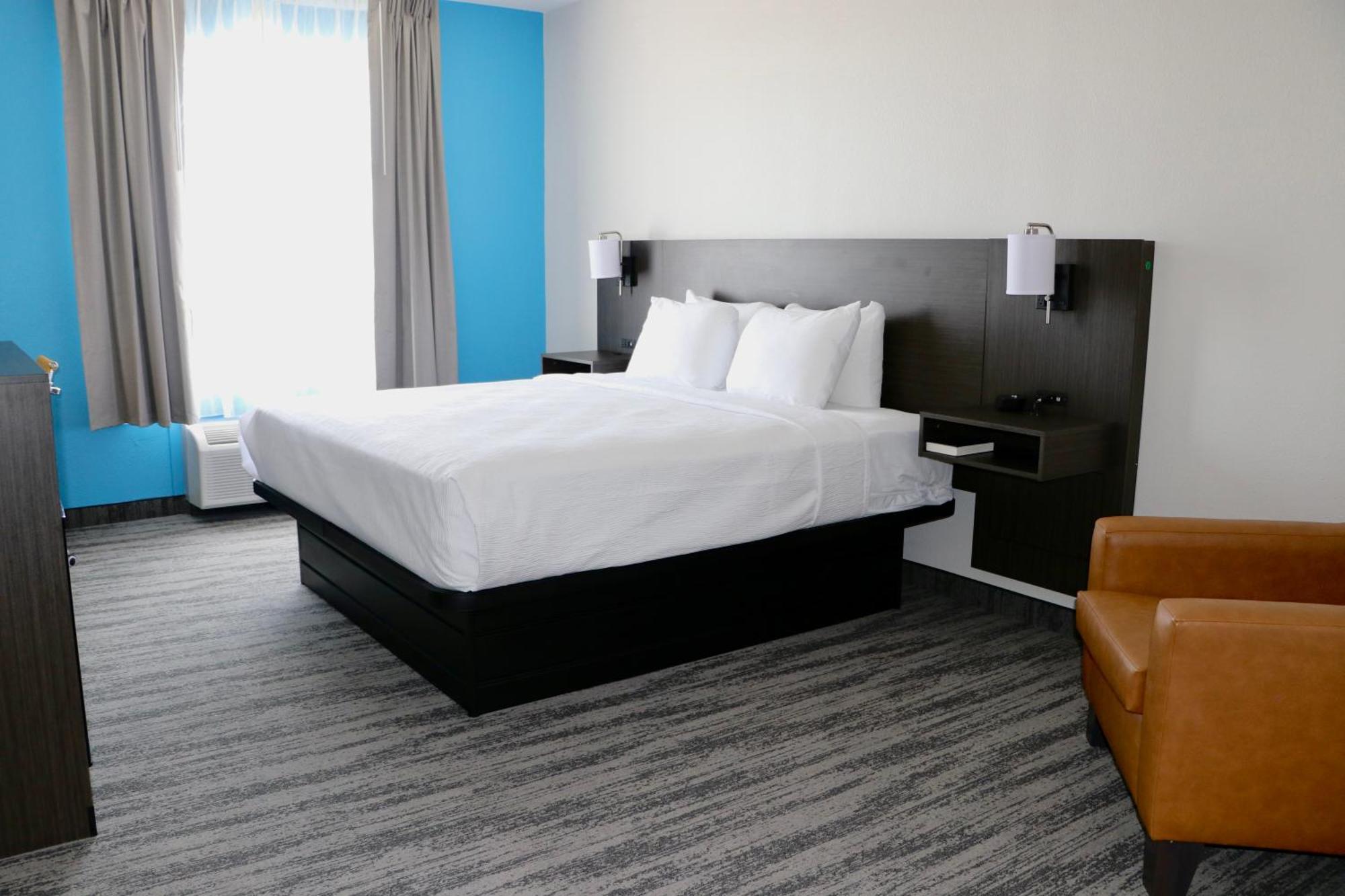 Quality Inn & Suites Buda Zewnętrze zdjęcie